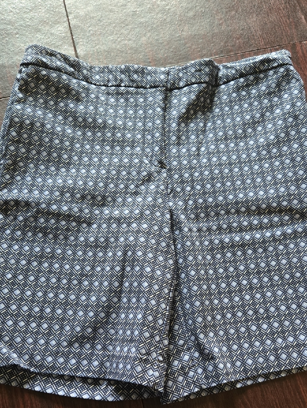 Black & Gray Geometric Golf Shorts